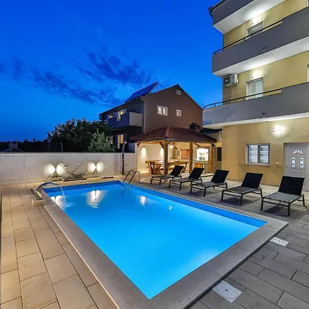 Amazing In Kastel Gomilica Apartman